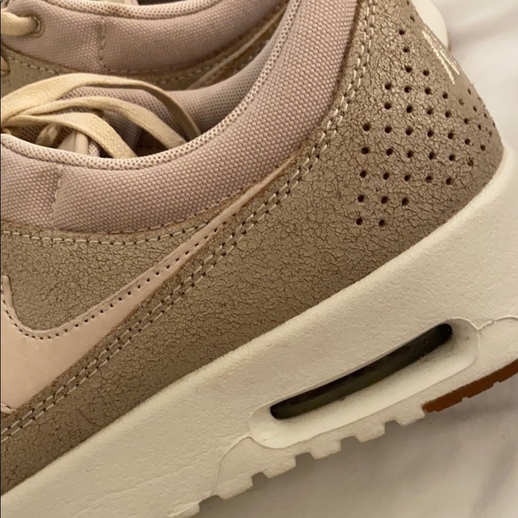 Nike Air Max Thea - Picture 8 of 8
